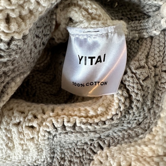 YITAI Pullover Sweater with Hood – L (Off-White and Grey) - Picture 6 of 6